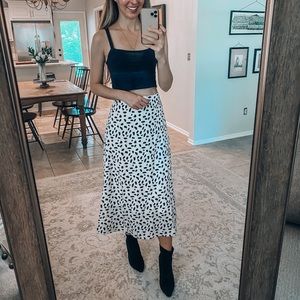 BRAND NEW Leopard midi skirt